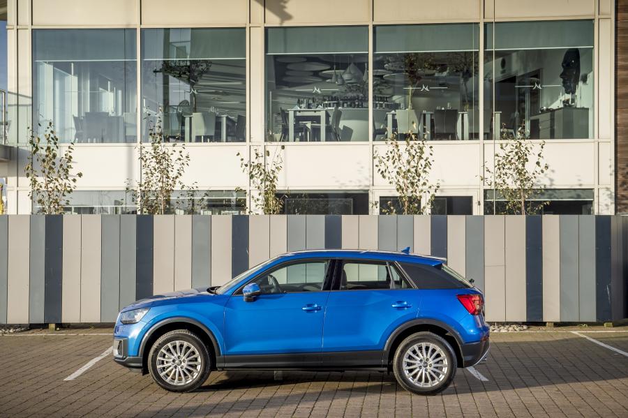  Audi Q2 TDI Design 2016 года  (UK) (фото 17 из 30)